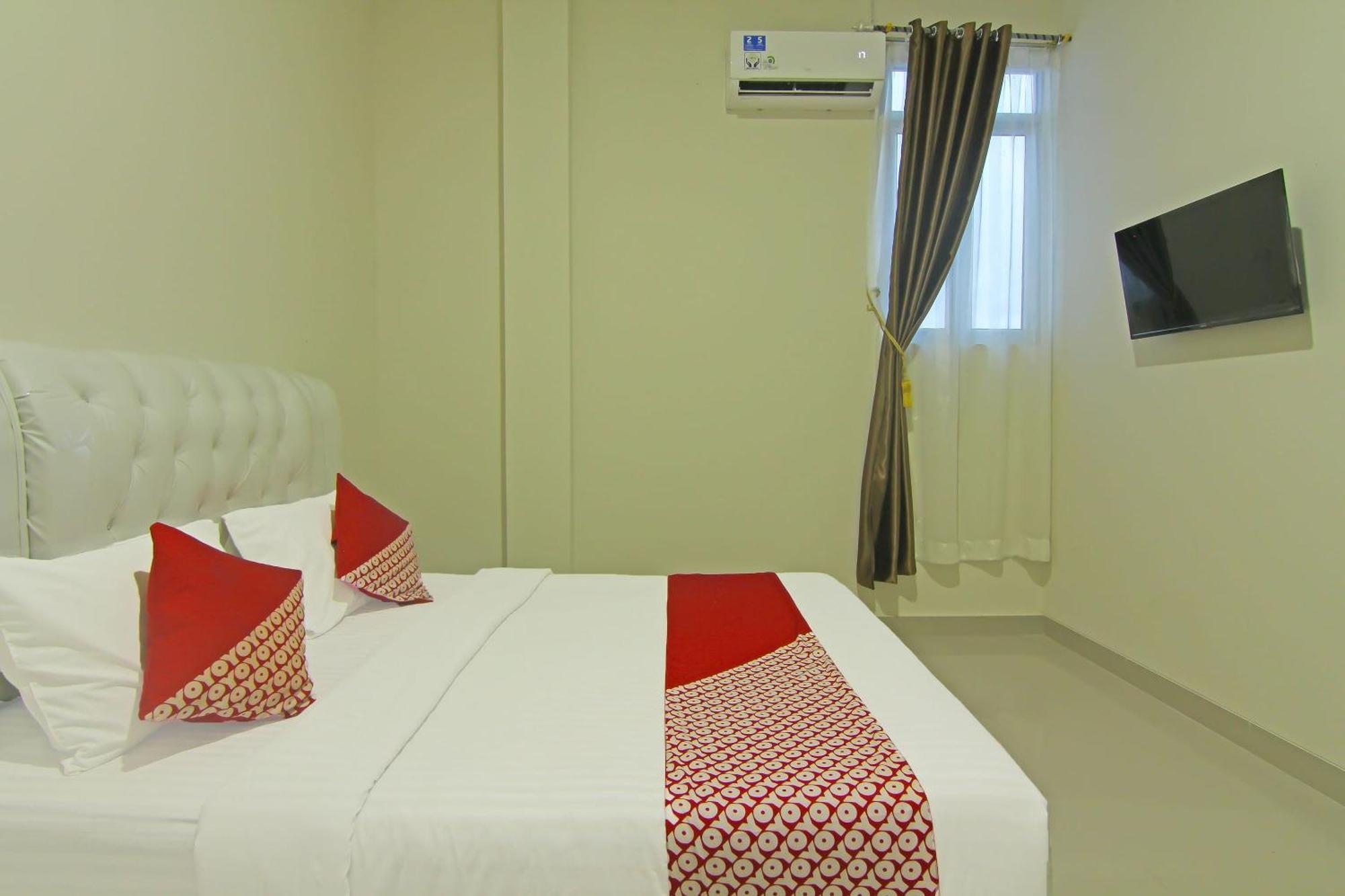 OYO 91675 Utama Residence Padang  Luaran gambar